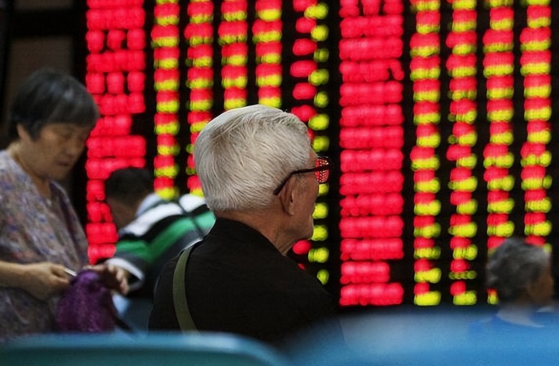 涨停板上机构大量卖出怎么办(封单量小的涨停